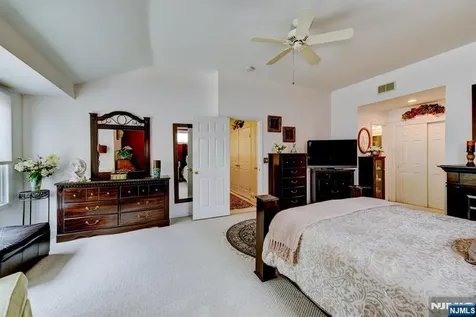 18 Dockery Drive West Orange NJ 07052