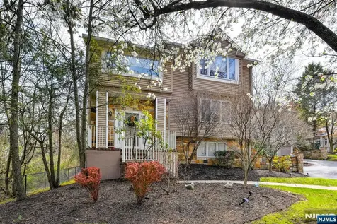 18 Dockery Drive West Orange NJ 07052