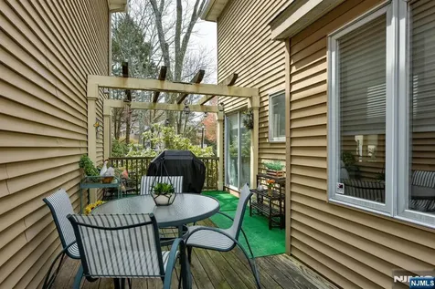 18 Dockery Drive West Orange NJ 07052