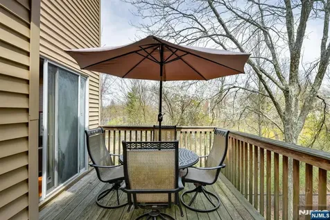 18 Dockery Drive West Orange NJ 07052