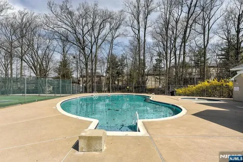 18 Dockery Drive West Orange NJ 07052