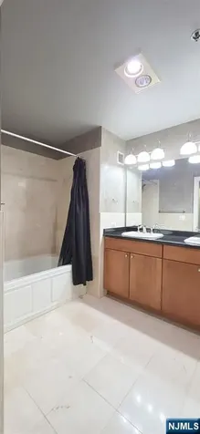 6508 City Place Edgewater NJ 07020