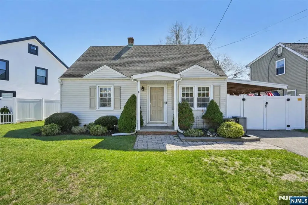23 Smith Avenue Wanaque NJ 07420