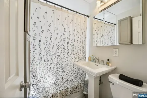 23 Smith Avenue Wanaque NJ 07420
