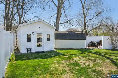 23 Smith Avenue Wanaque NJ 07420