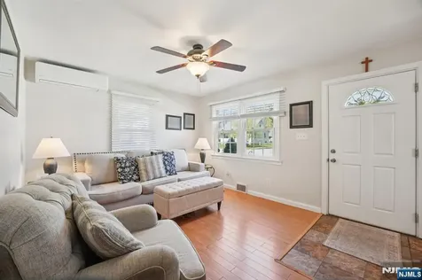 23 Smith Avenue Wanaque NJ 07420