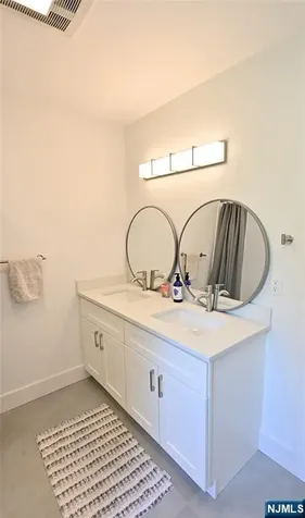 43 Lisa Court North Haledon NJ 07508