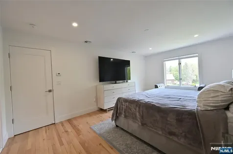 43 Lisa Court North Haledon NJ 07508
