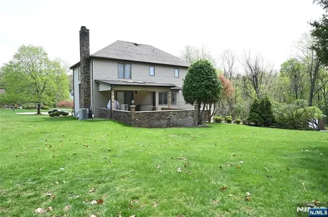 43 Lisa Court North Haledon NJ 07508