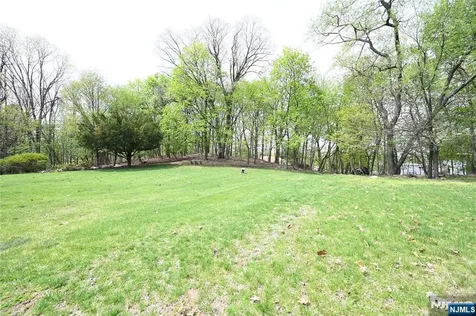 43 Lisa Court North Haledon NJ 07508