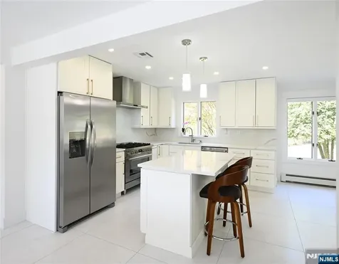 43 Lisa Court North Haledon NJ 07508