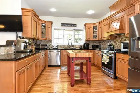 1 Kingsland Road Montville Township NJ 07005