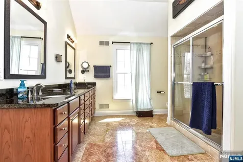 1 Kingsland Road Montville Township NJ 07005