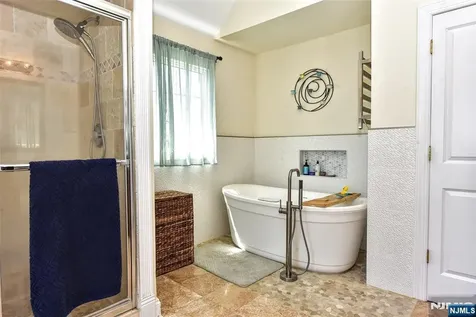 1 Kingsland Road Montville Township NJ 07005