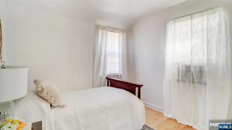 34 Greenlawn Drive Lodi NJ 07644
