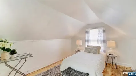 34 Greenlawn Drive Lodi NJ 07644