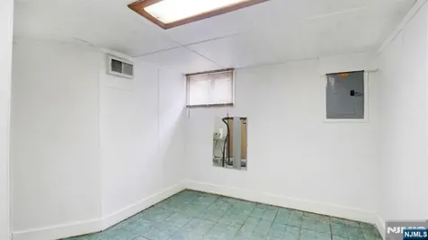 34 Greenlawn Drive Lodi NJ 07644