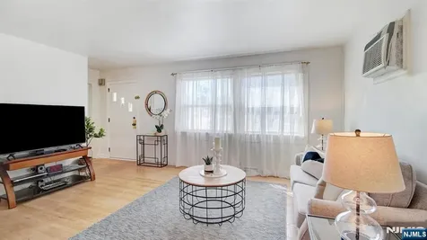 34 Greenlawn Drive Lodi NJ 07644