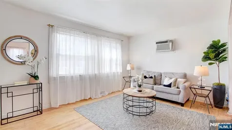 34 Greenlawn Drive Lodi NJ 07644
