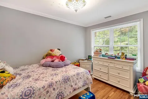 302 Tenafly Road Tenafly NJ 07670