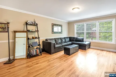 302 Tenafly Road Tenafly NJ 07670