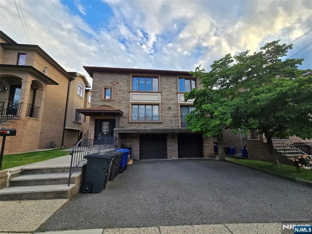 26 W Ruby Avenue Palisades Park NJ 07650