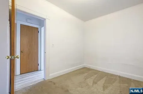 58 Westervelt Avenue Hawthorne NJ 07506