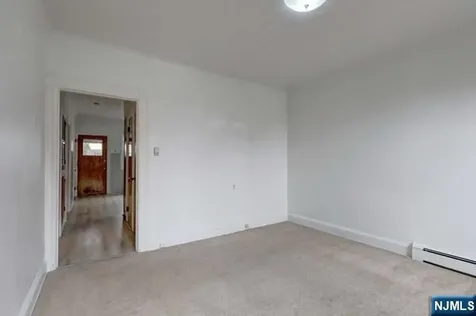 58 Westervelt Avenue Hawthorne NJ 07506