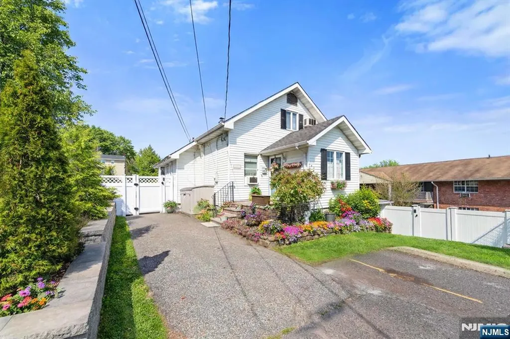 70 Overlook Avenue Ridgefield Park NJ 07660