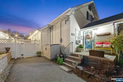 70 Overlook Avenue Ridgefield Park NJ 07660