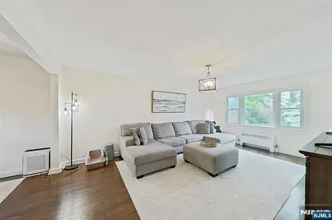 151 E Palisade Englewood NJ 07631