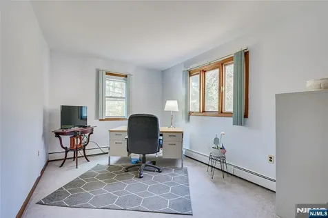 16 Sky Top Road Lebanon Twp NJ 07865