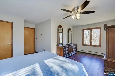 16 Sky Top Road Lebanon Twp NJ 07865
