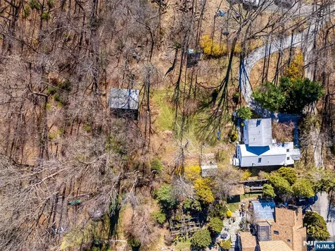 16 Sky Top Road Lebanon Twp NJ 07865