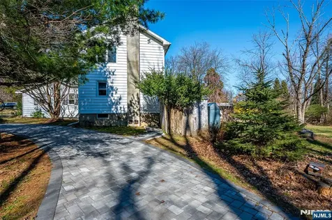 16 Sky Top Road Lebanon Twp NJ 07865