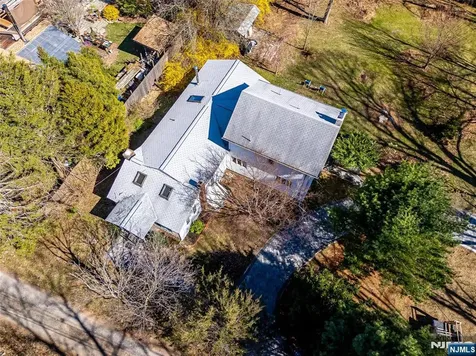 16 Sky Top Road Lebanon Twp NJ 07865