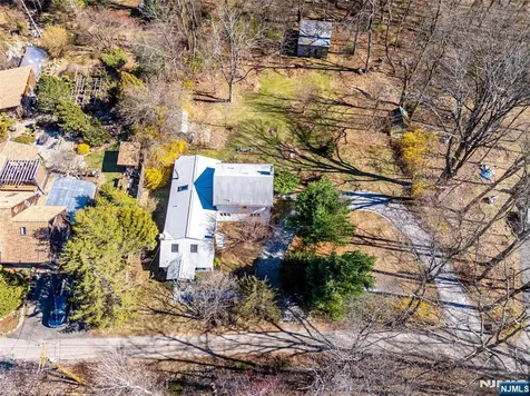 16 Sky Top Road Lebanon Twp NJ 07865