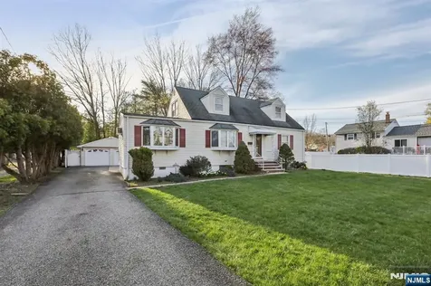 114 Crescent Avenue Waldwick NJ 07463