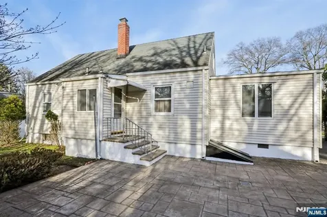 114 Crescent Avenue Waldwick NJ 07463
