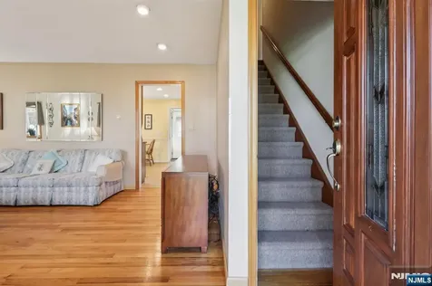 114 Crescent Avenue Waldwick NJ 07463