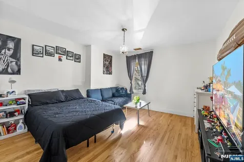 360 Gorge Road Cliffside Park NJ 07010