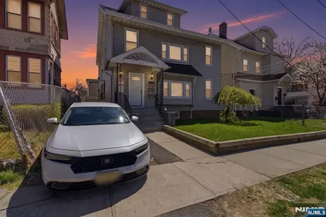 222-224 Osborne Terrace Newark NJ 07112