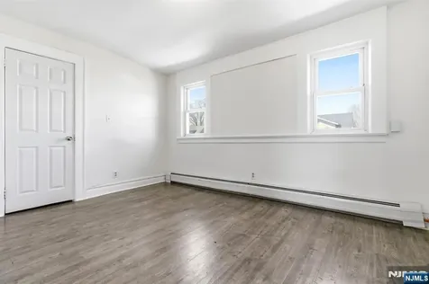 222-224 Osborne Terrace Newark NJ 07112