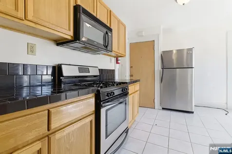 222-224 Osborne Terrace Newark NJ 07112