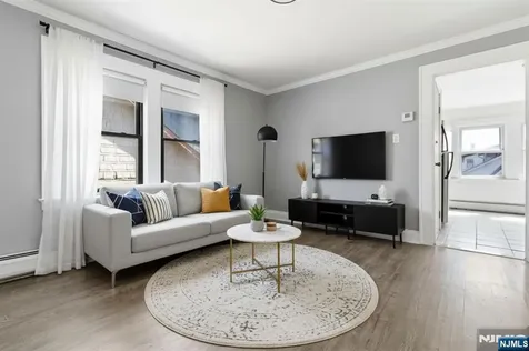 222-224 Osborne Terrace Newark NJ 07112
