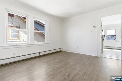 222-224 Osborne Terrace Newark NJ 07112