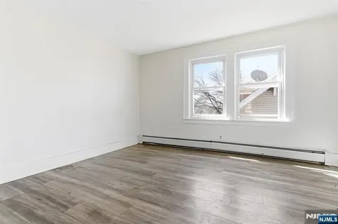 222-224 Osborne Terrace Newark NJ 07112