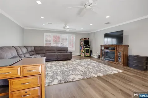 47 Sherbrook Drive Rockaway Township NJ 07866