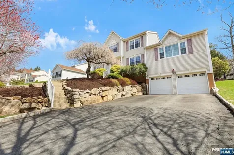 47 Sherbrook Drive Rockaway Township NJ 07866