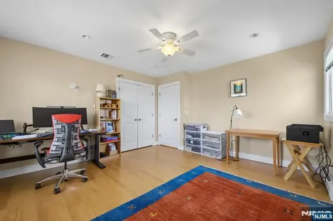 1547 13th Street Fort Lee NJ 07024